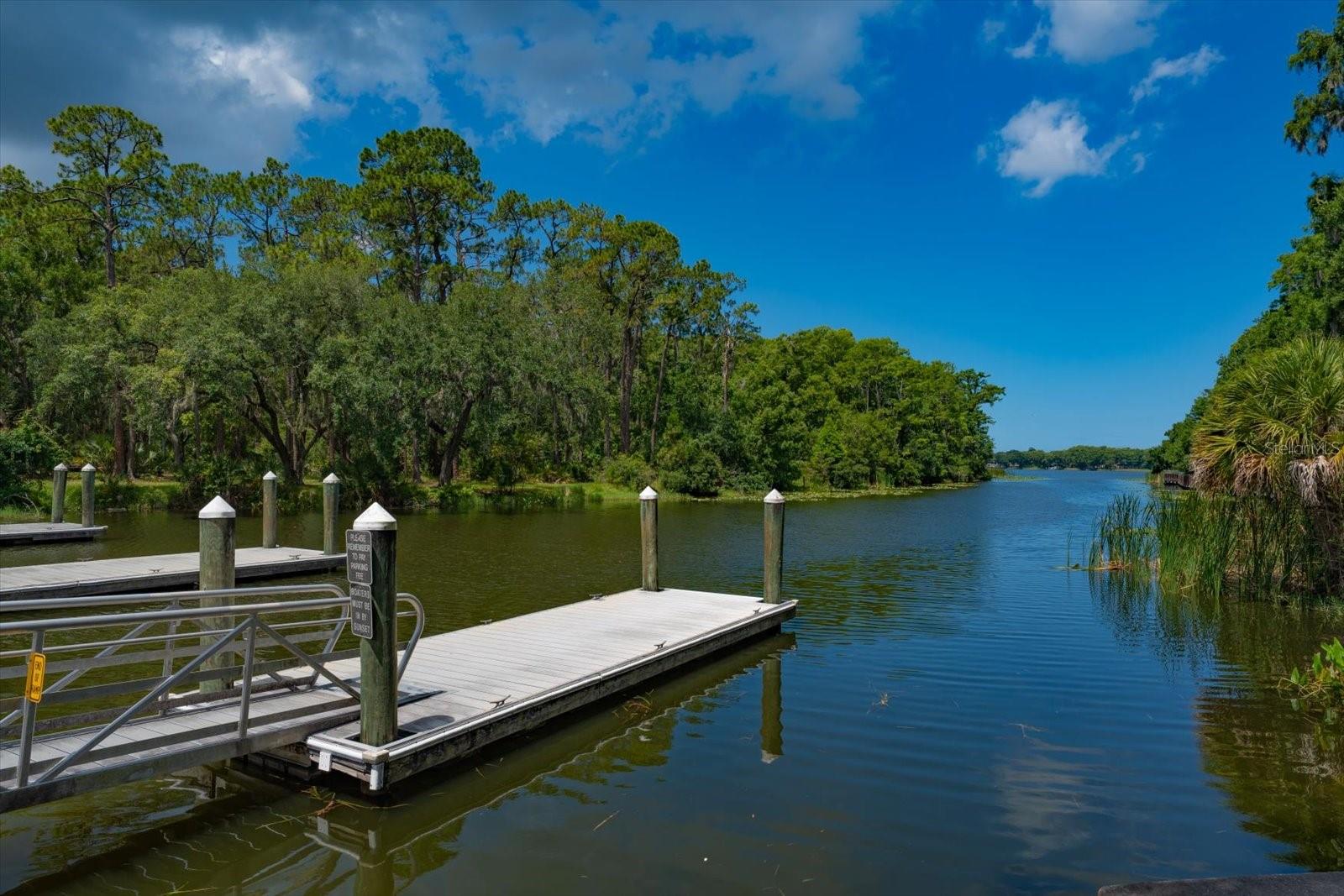 ANCHORAGE OF TARPON LAKE UNIT THREE THE - Residential