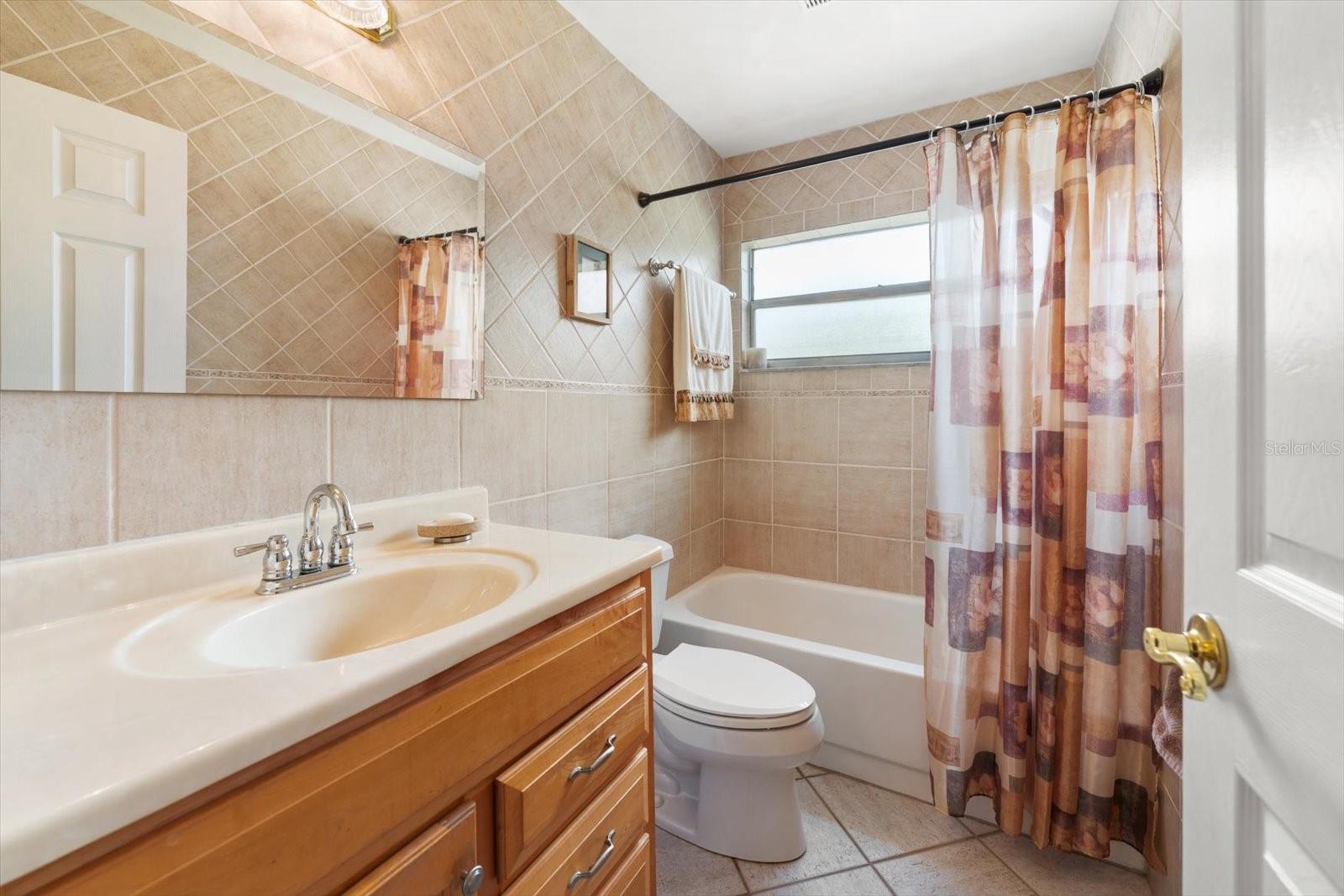 ANCHORAGE OF TARPON LAKE UNIT THREE THE - Residential