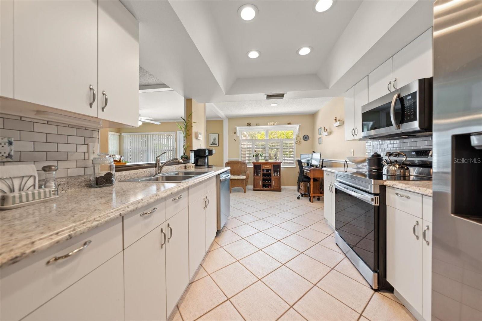 ANCHORAGE OF TARPON LAKE UNIT THREE THE - Residential
