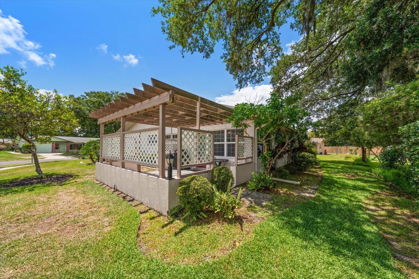 ANCHORAGE OF TARPON LAKE UNIT THREE THE - Residential