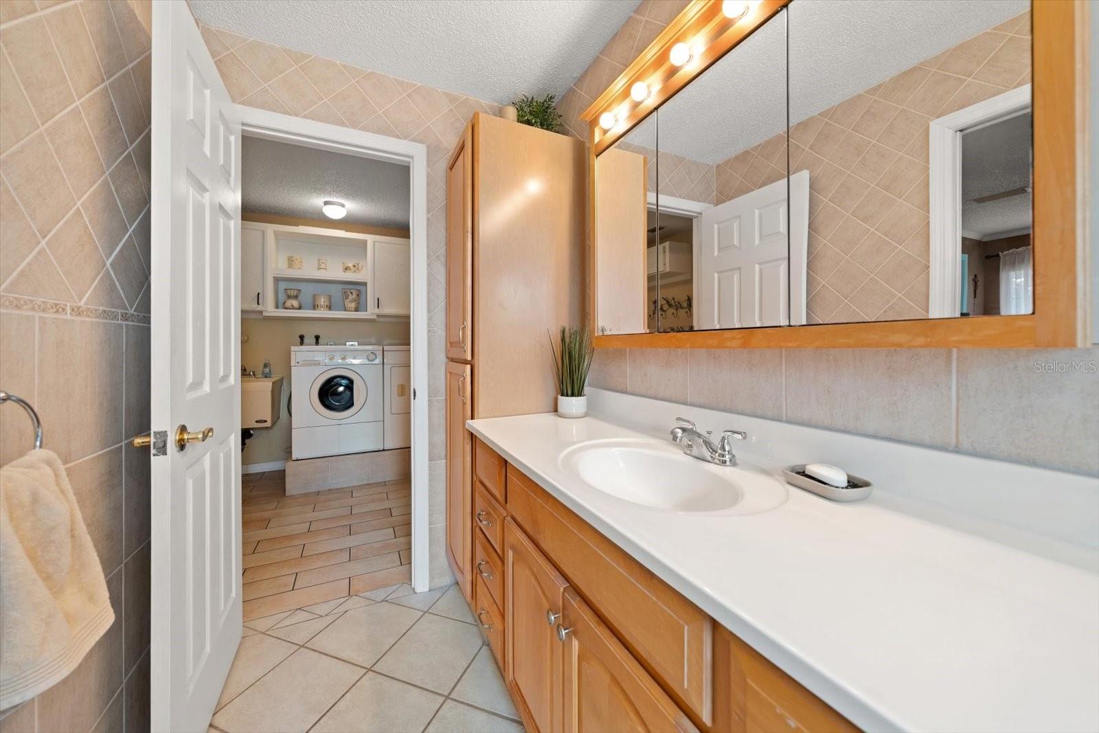 ANCHORAGE OF TARPON LAKE UNIT THREE THE - Residential