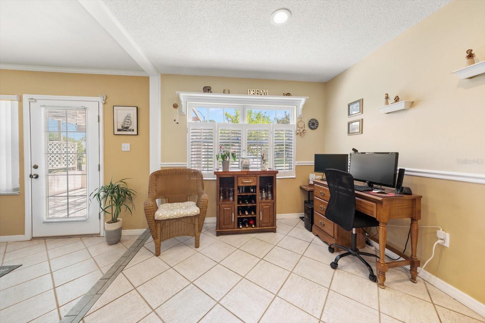 ANCHORAGE OF TARPON LAKE UNIT THREE THE - Residential