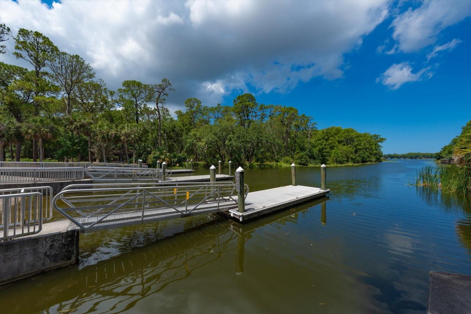 ANCHORAGE OF TARPON LAKE UNIT THREE THE - Residential