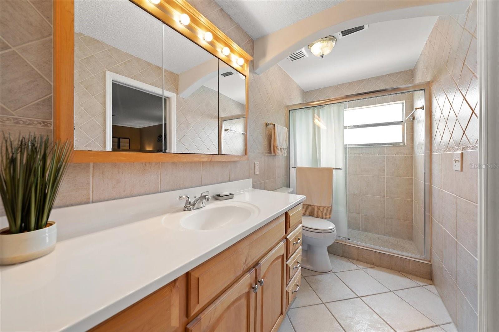ANCHORAGE OF TARPON LAKE UNIT THREE THE - Residential
