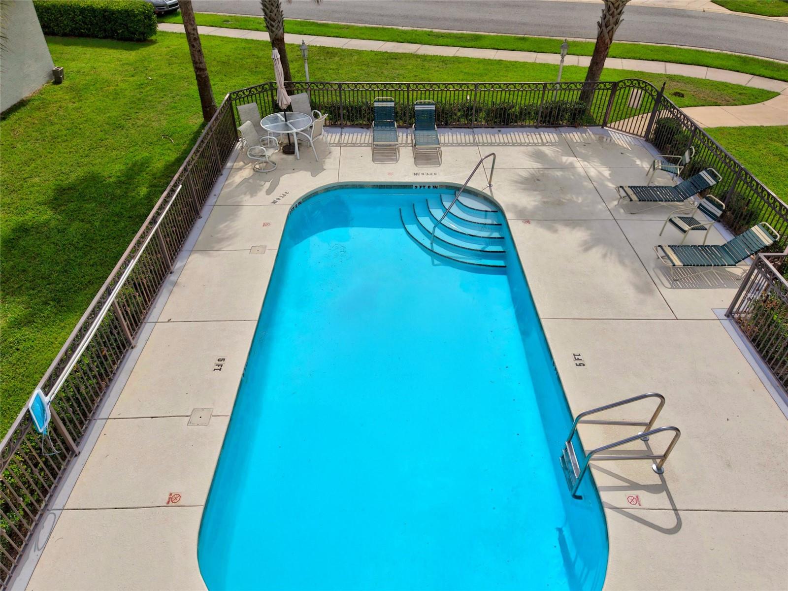 AVALON CONDO - Residential