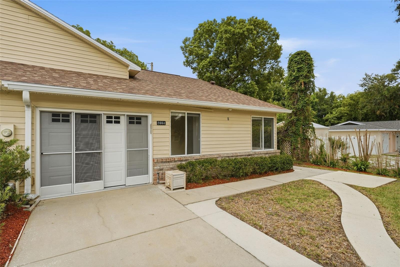 MCDONALD RDG - Residential