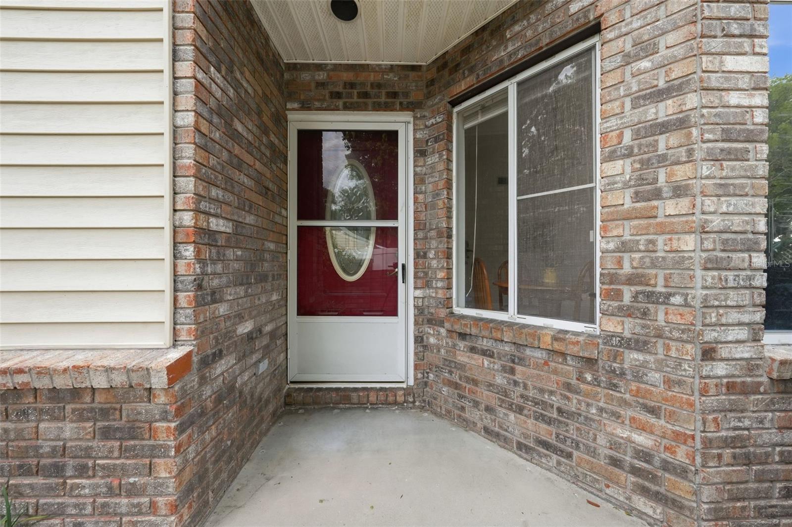 MCDONALD RDG - Residential