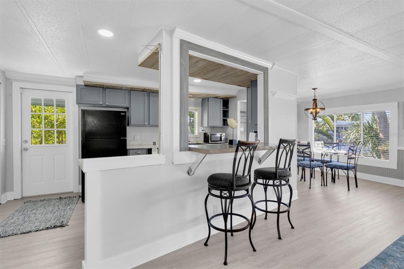 SIGNAL COVE - Residential