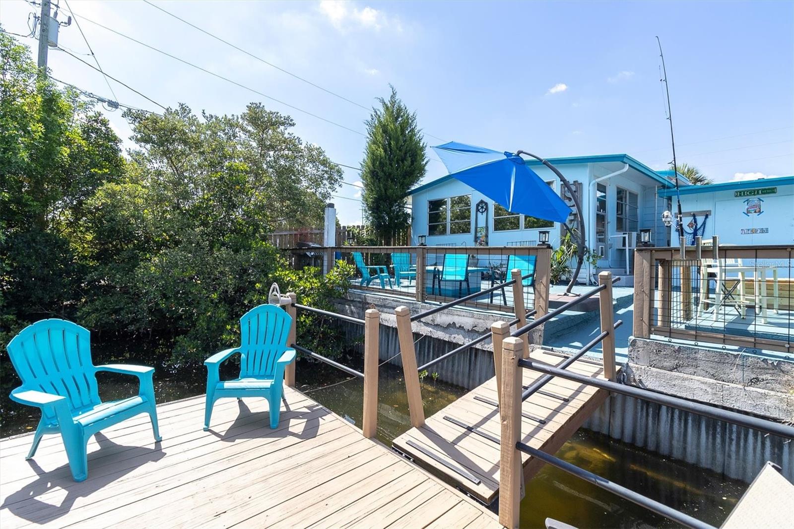 SIGNAL COVE - Residential