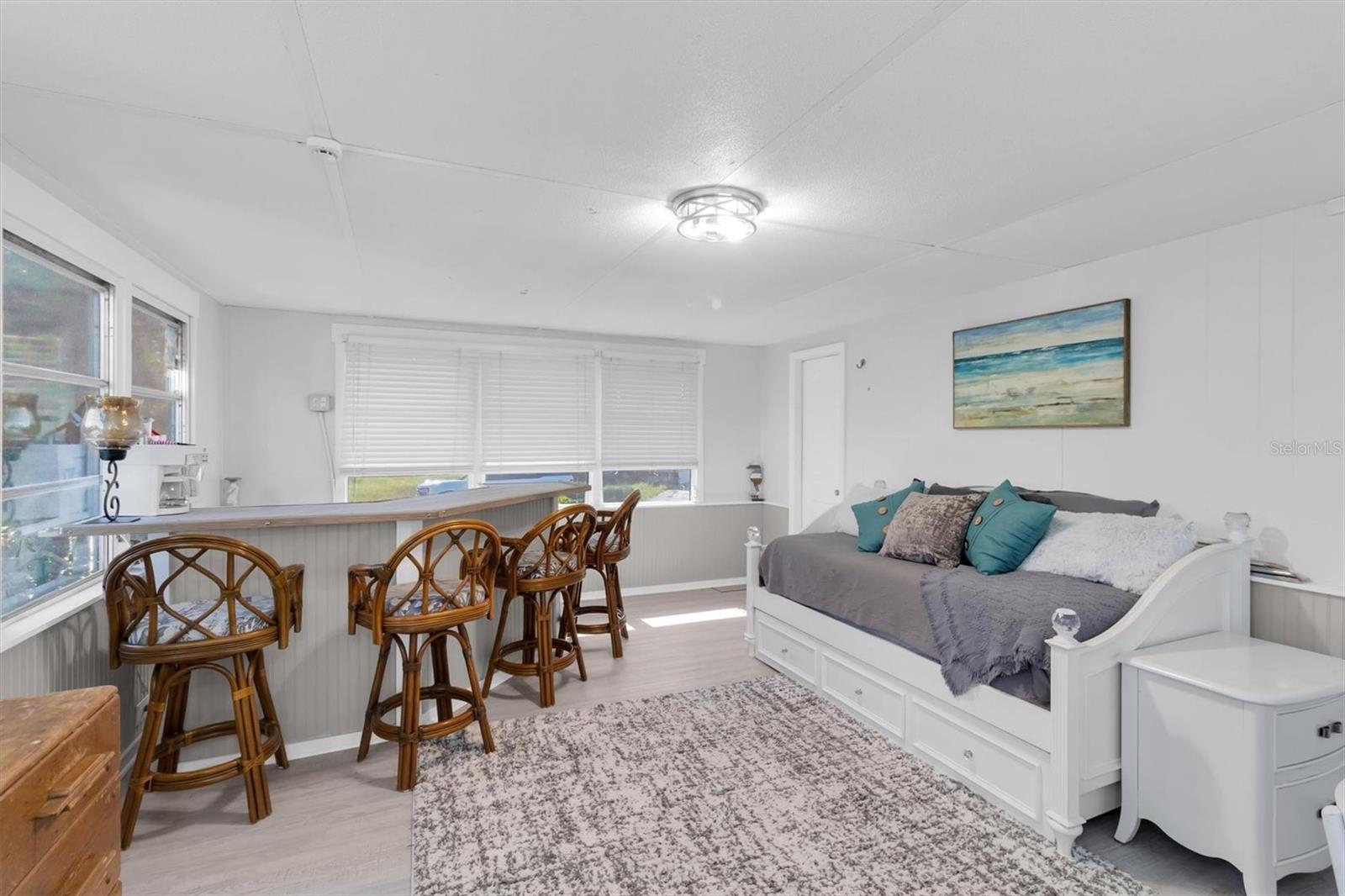 SIGNAL COVE - Residential