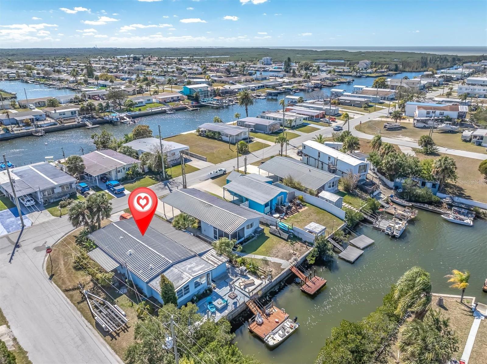 SIGNAL COVE - Residential