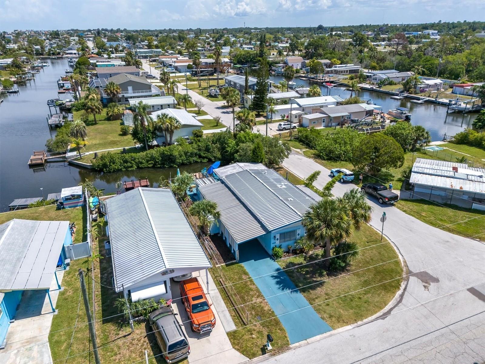SIGNAL COVE - Residential