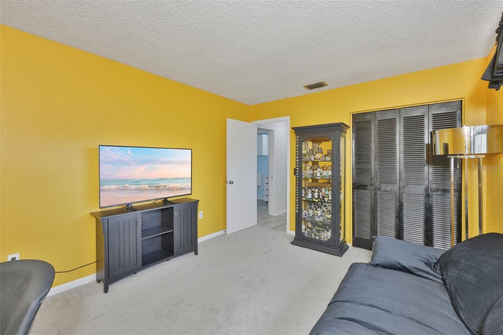 SUN CITY CENTER UNIT 32 - Residential