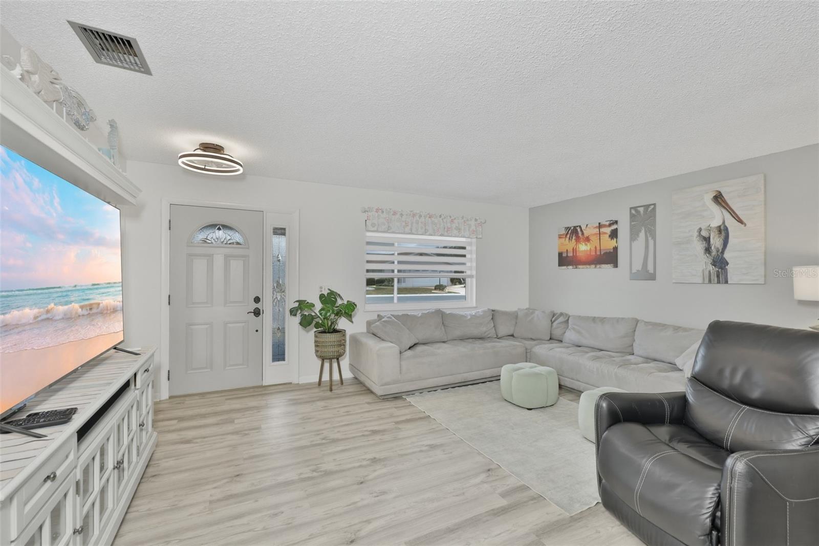 SUN CITY CENTER UNIT 32 - Residential