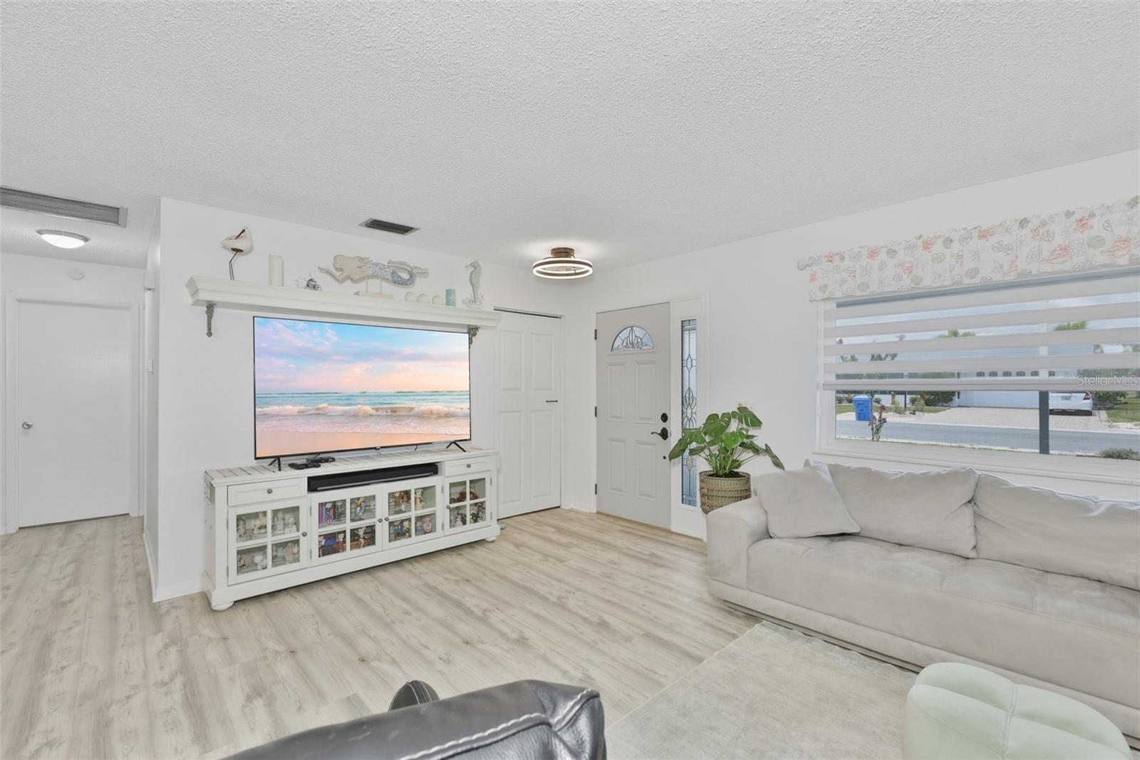 SUN CITY CENTER UNIT 32 - Residential