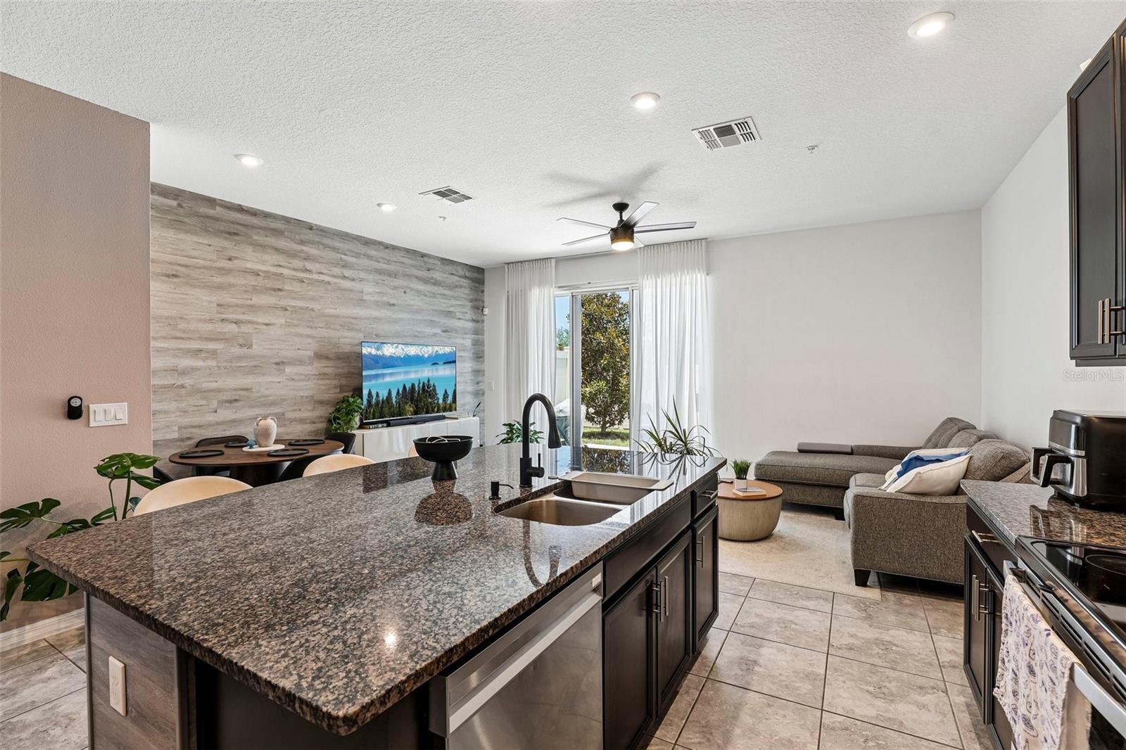 WOODLAND PARK PH 10 - Residential