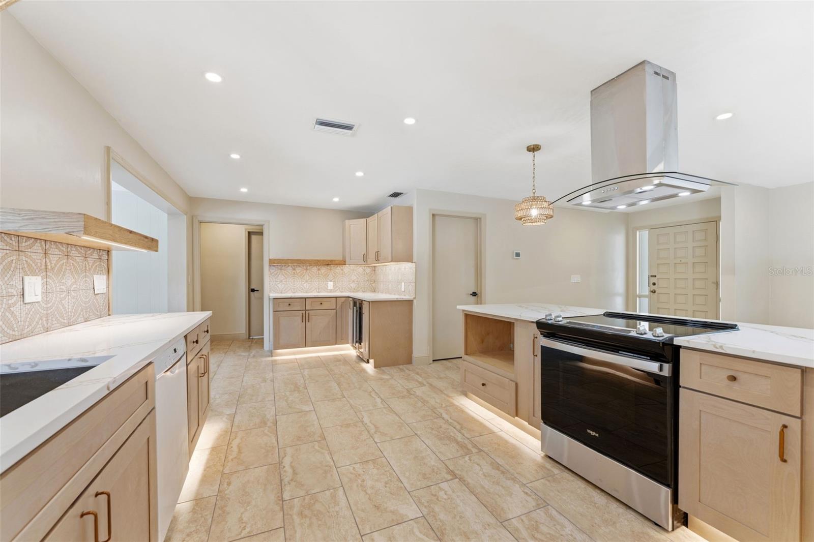 FOX COURT - Residential