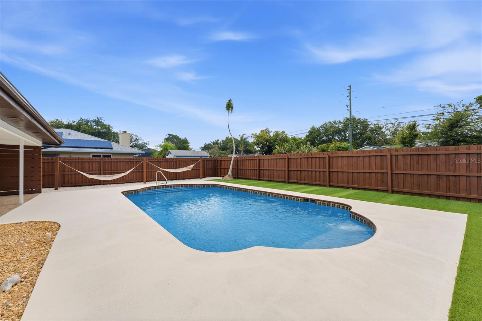 FOX COURT - Residential