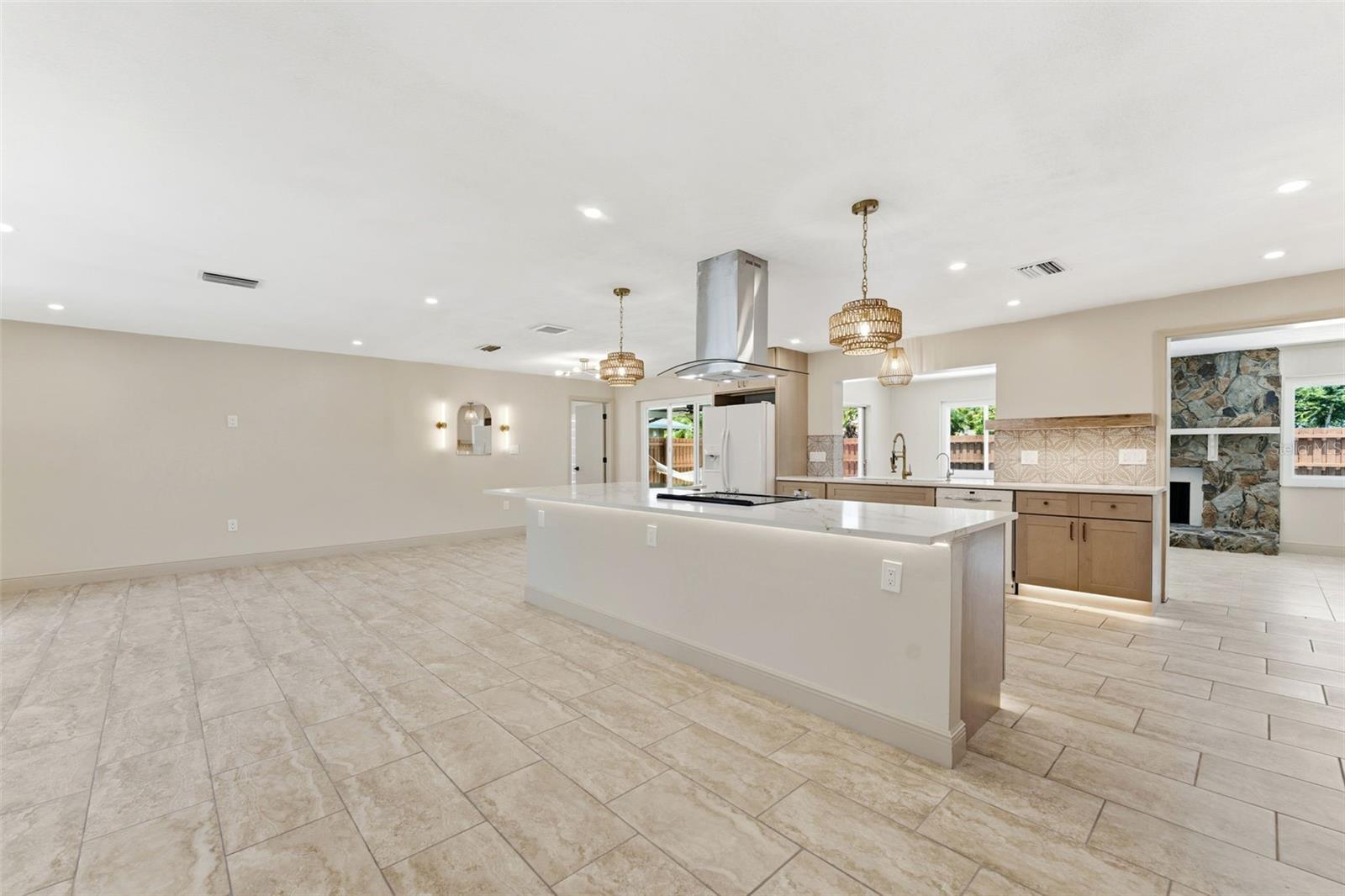 FOX COURT - Residential