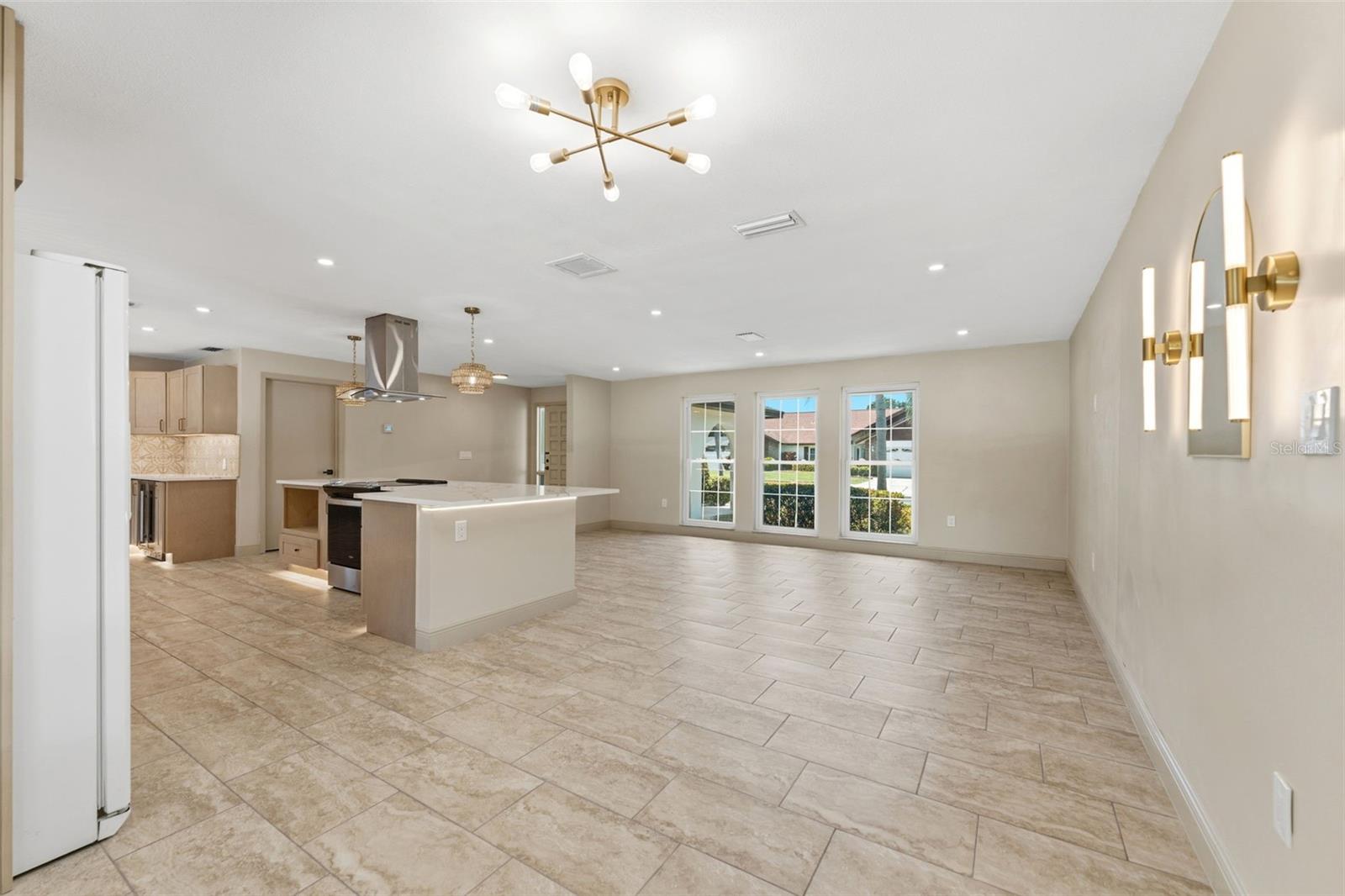 FOX COURT - Residential
