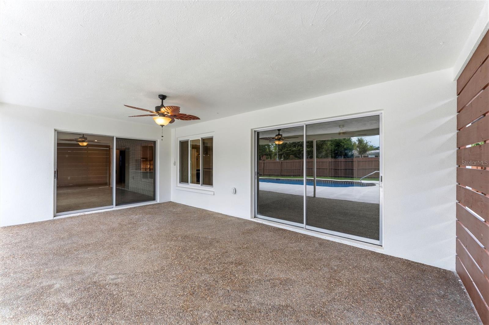 FOX COURT - Residential