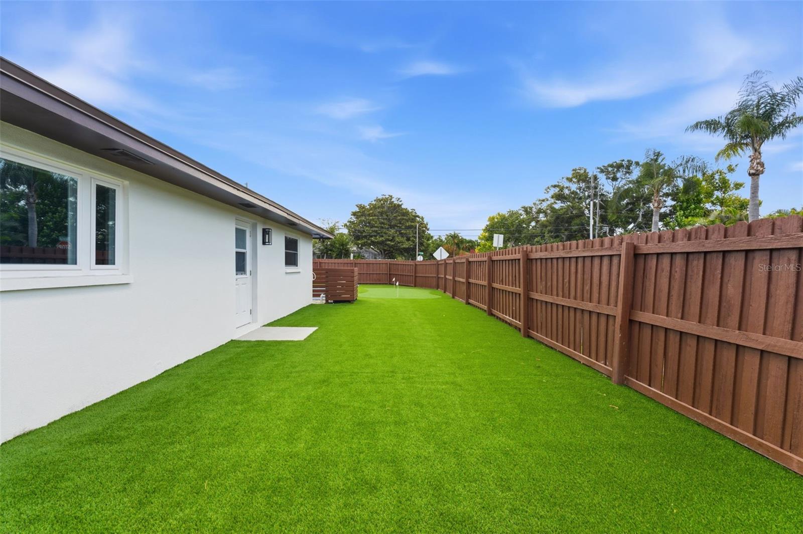 FOX COURT - Residential