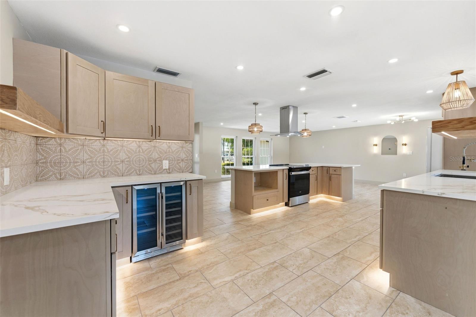 FOX COURT - Residential