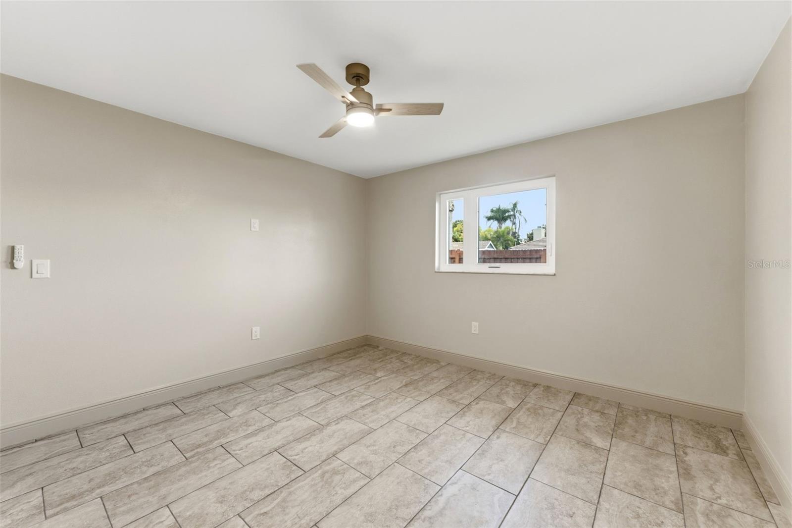 FOX COURT - Residential