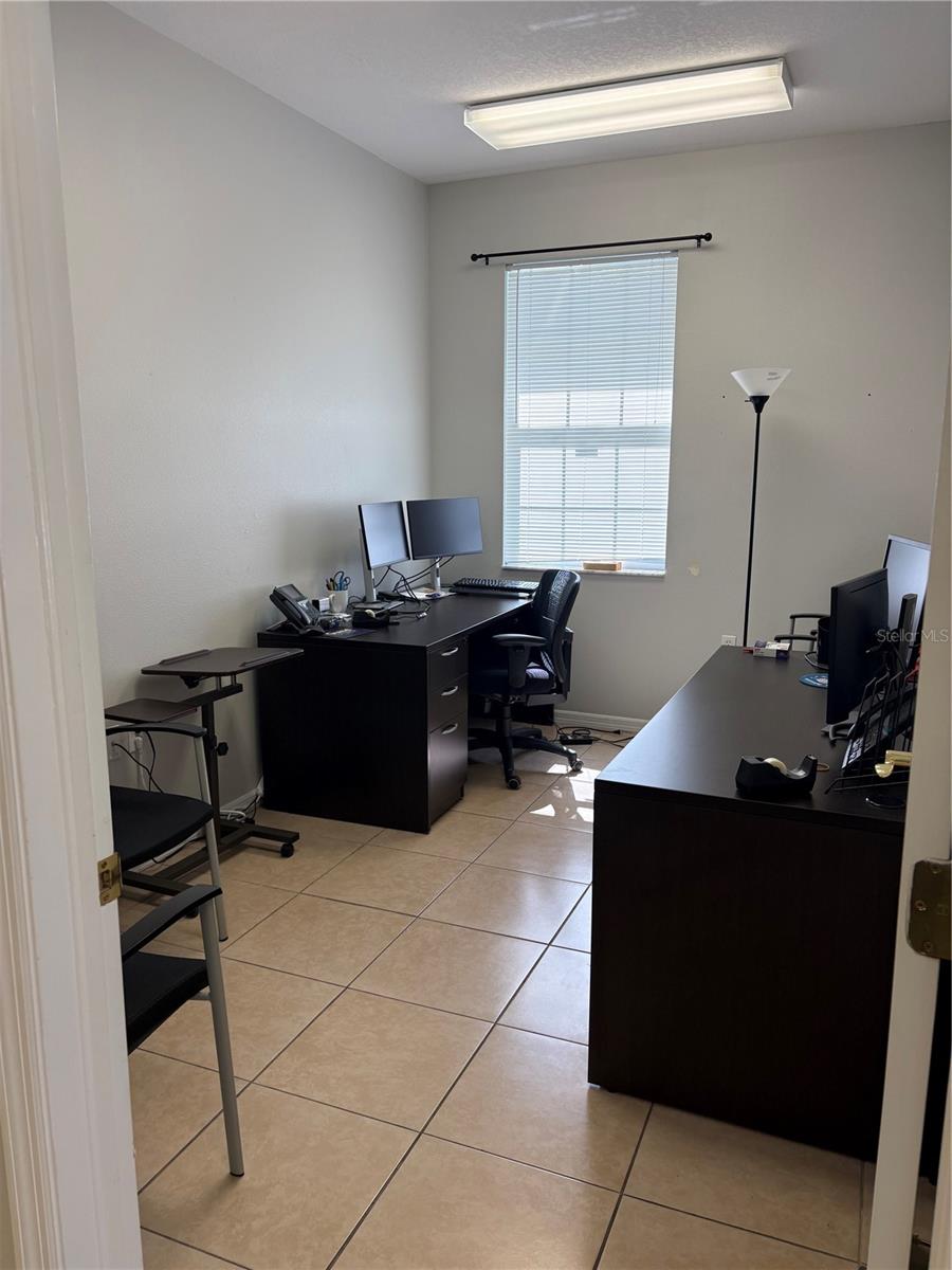 VILLAGE PLAZA AT WESTCHASE - Commercial Lease