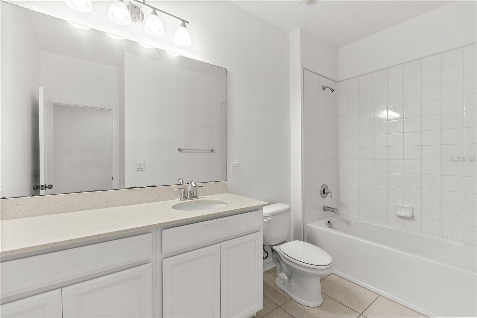 ENCORE AT OVATION - Residential Lease
