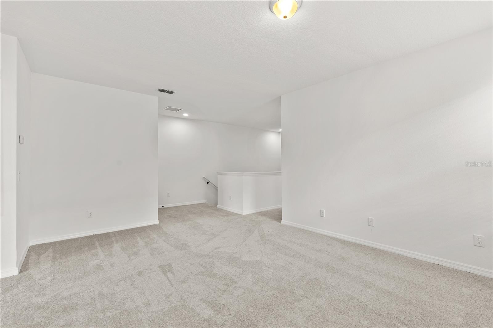 ENCORE AT OVATION - Residential Lease