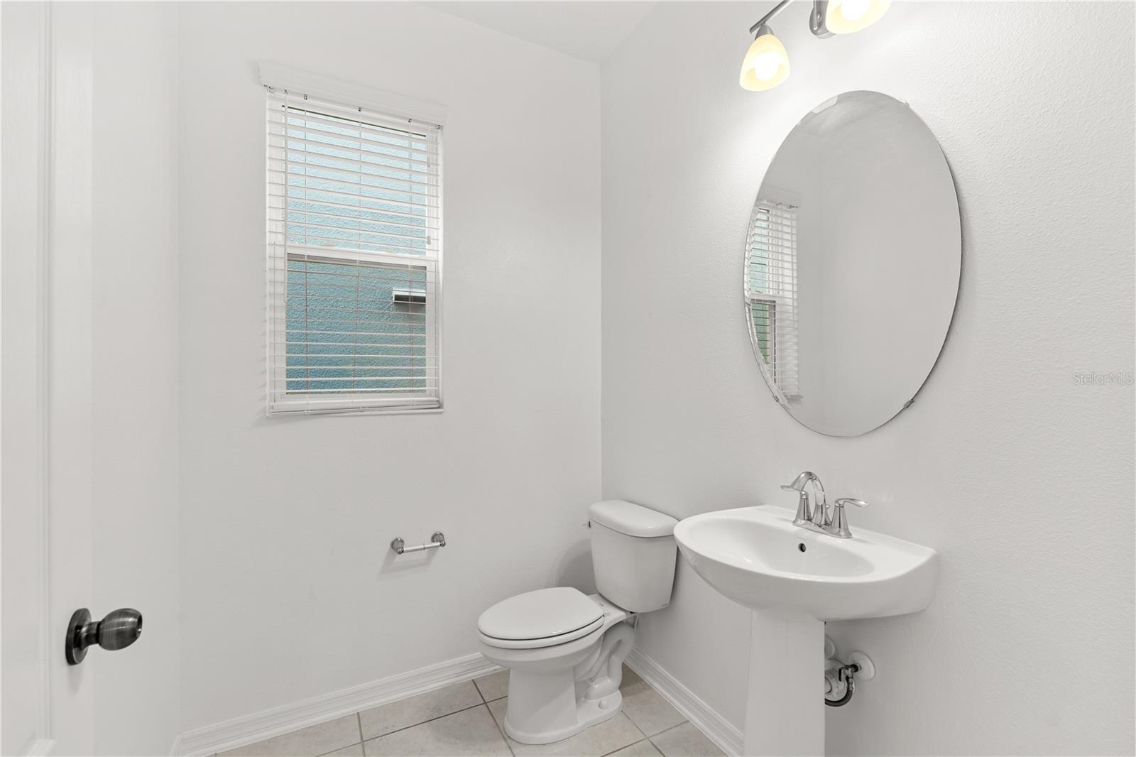 ENCORE AT OVATION - Residential Lease