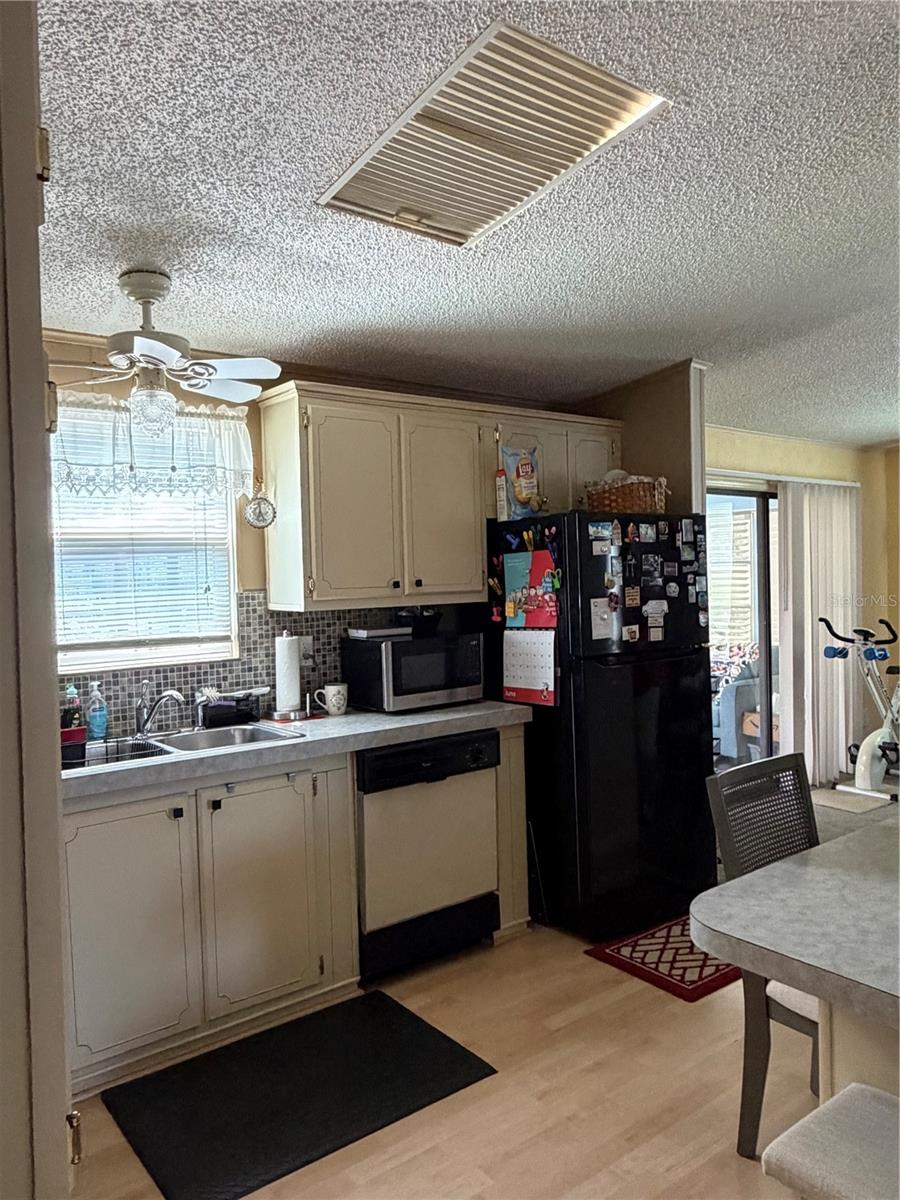 SWEETWATER GOLF & TENNIS CLUB ADD 01 - Residential