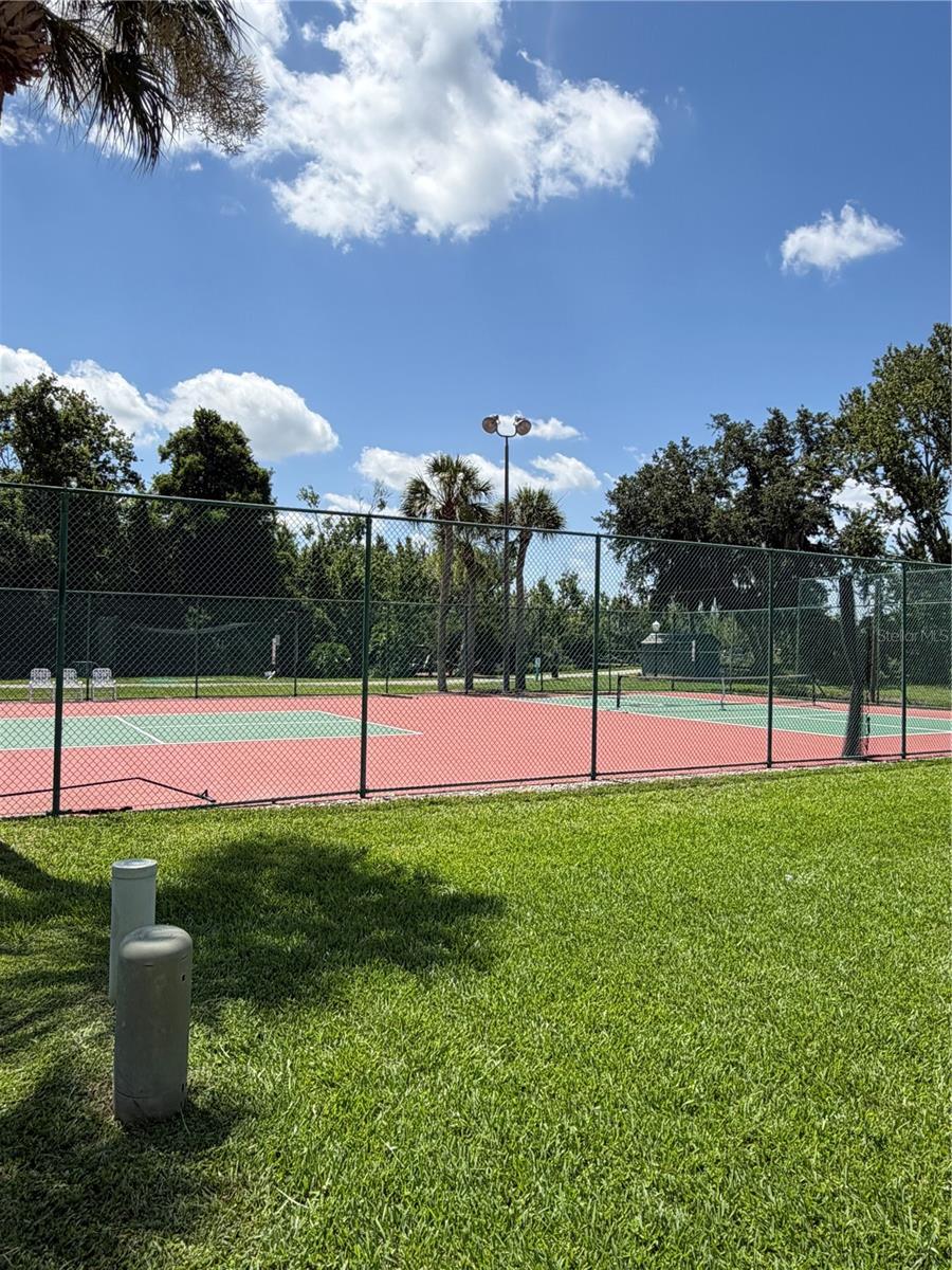 SWEETWATER GOLF & TENNIS CLUB ADD 01 - Residential