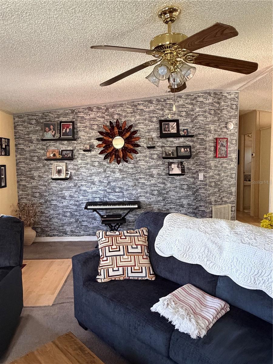 SWEETWATER GOLF & TENNIS CLUB ADD 01 - Residential