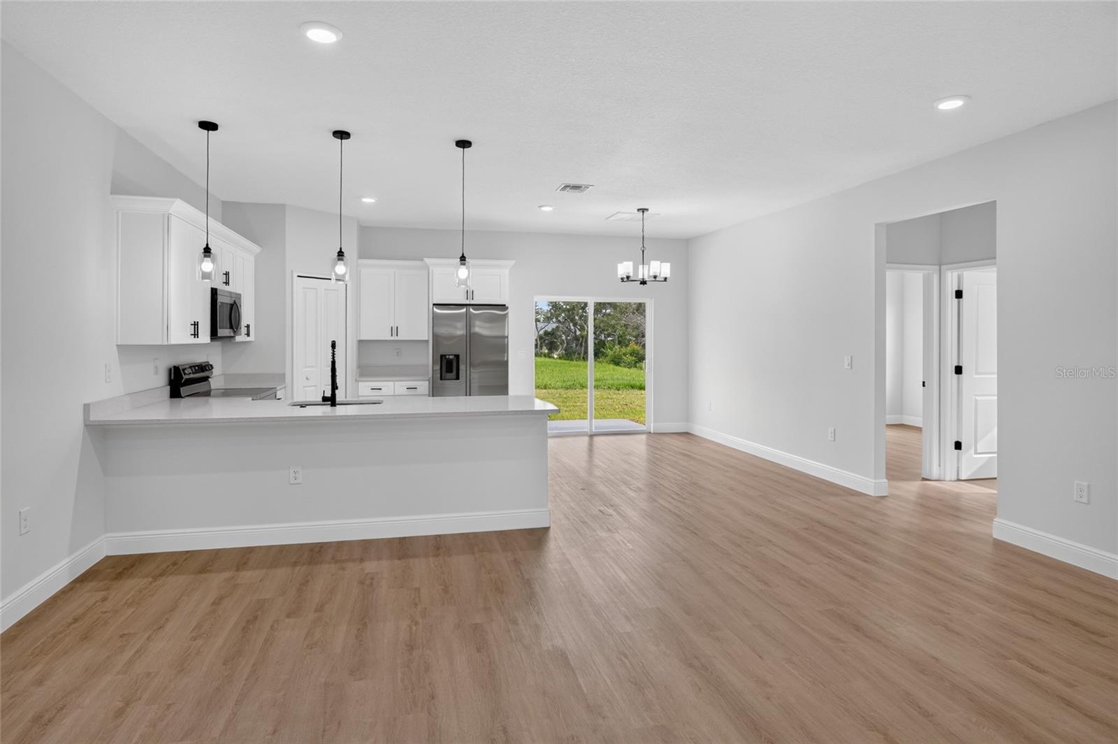MARION OAKS - Residential