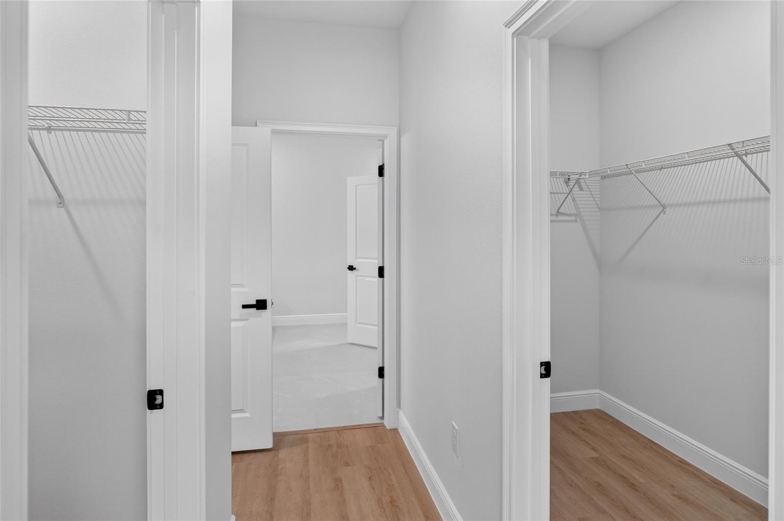 MARION OAKS - Residential
