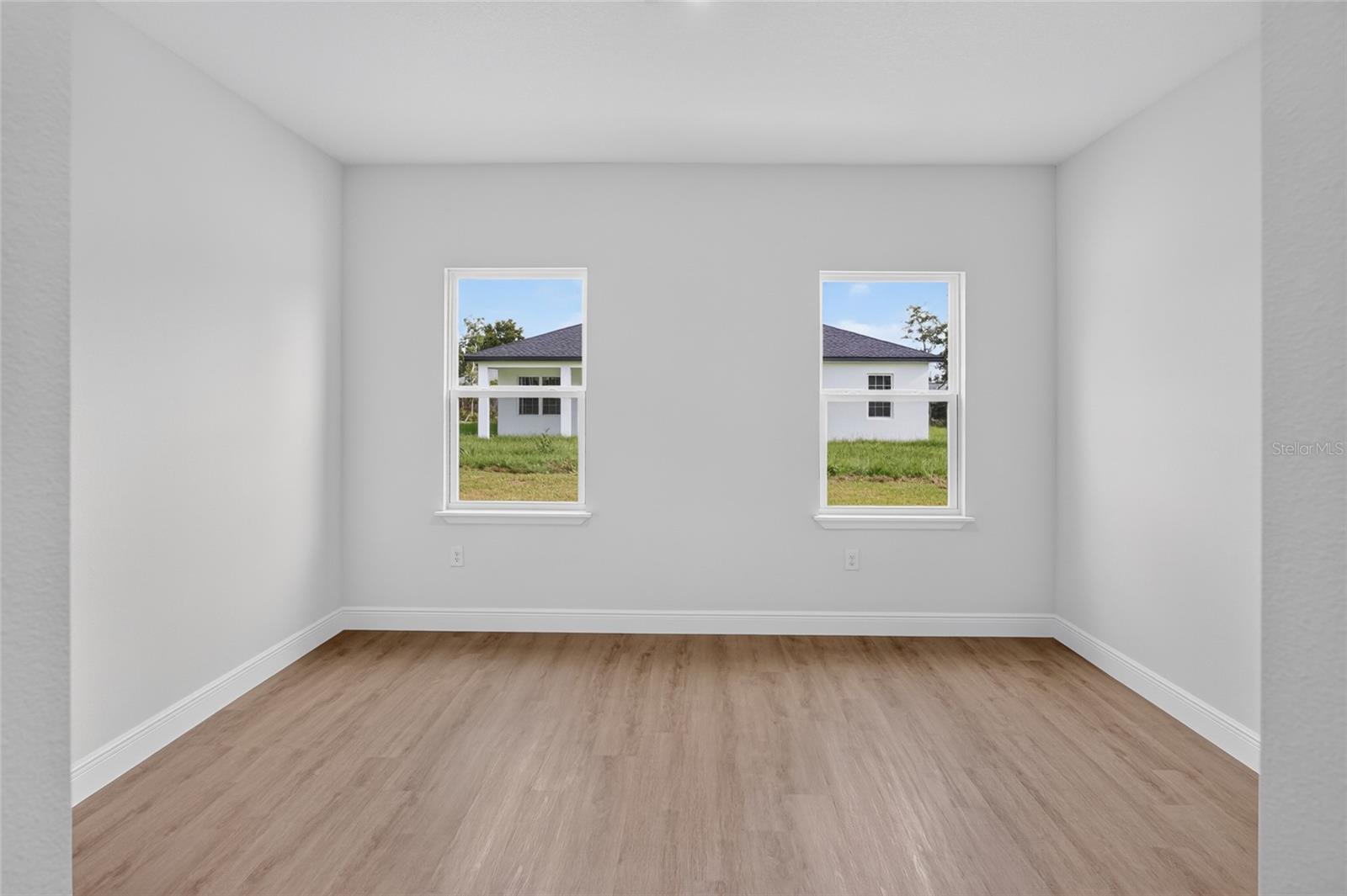 MARION OAKS - Residential