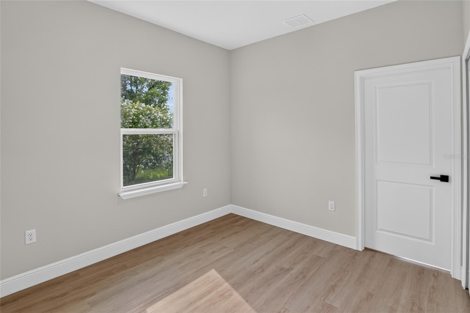 MARION OAKS - Residential