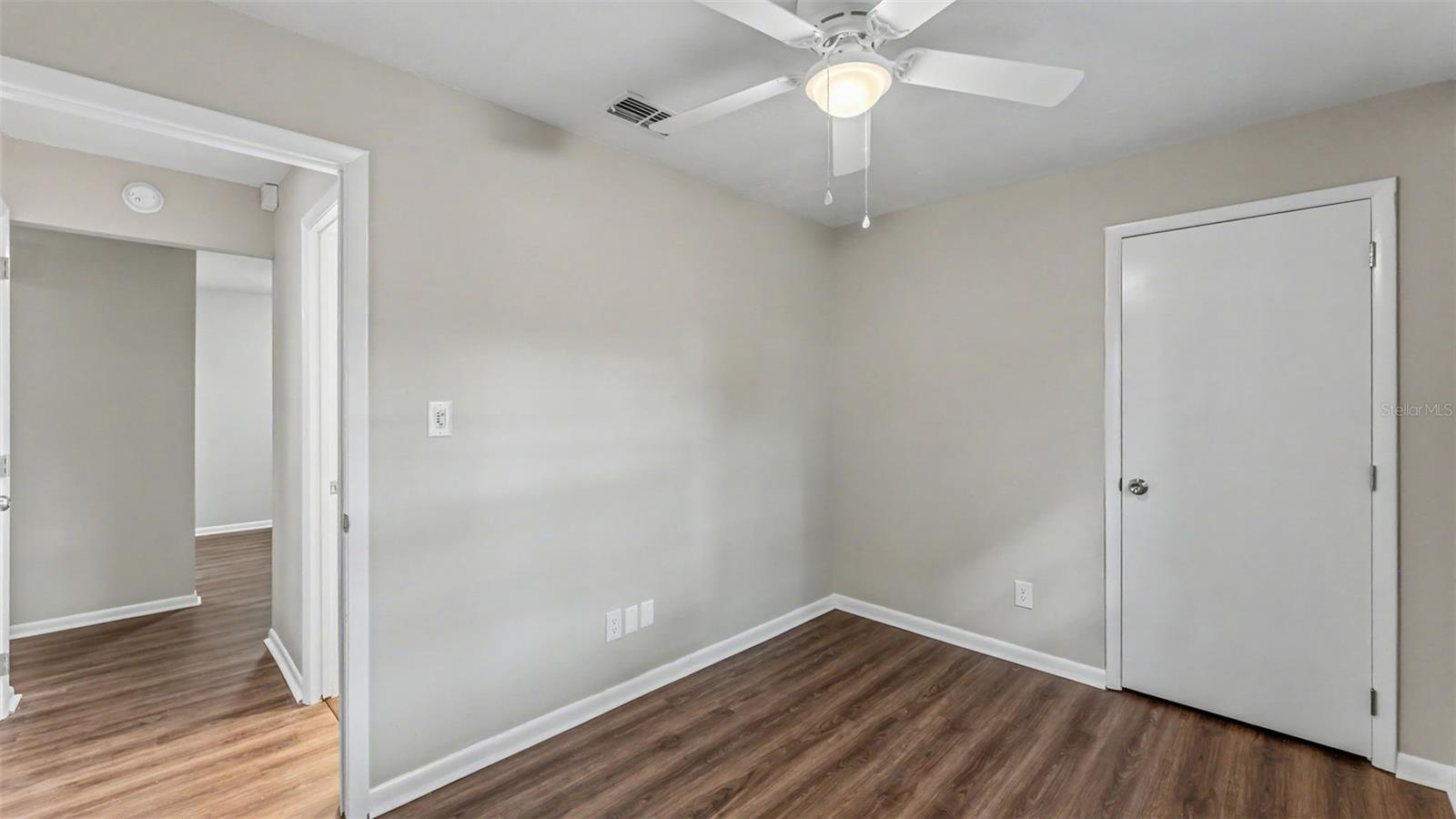 KIMBERLEA CONDO 04 - Residential