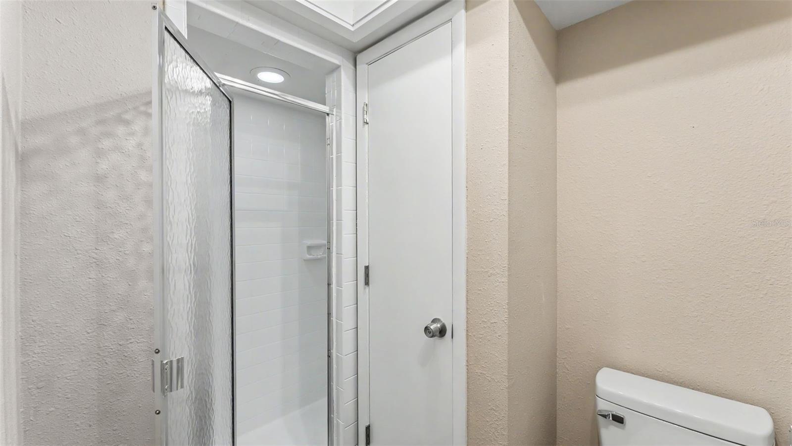 KIMBERLEA CONDO 04 - Residential