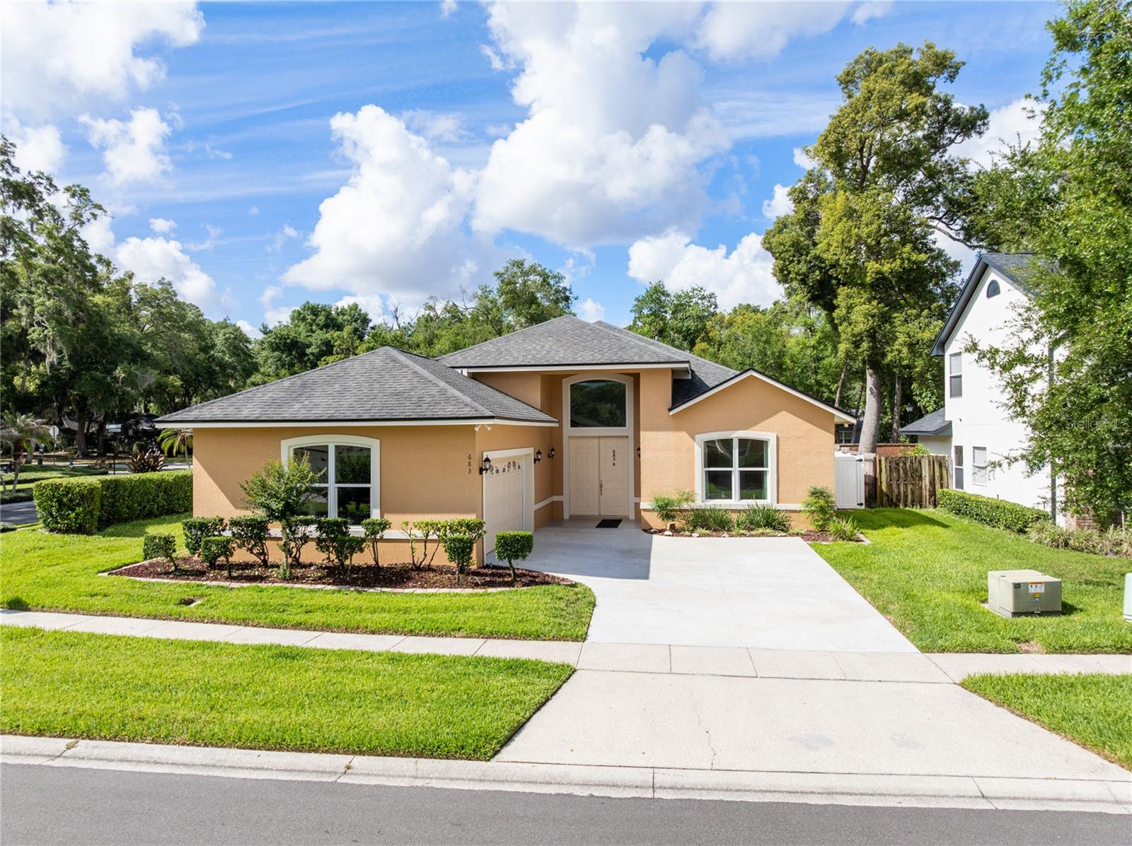 COUNTRY CREEK ESTATES - Residential
