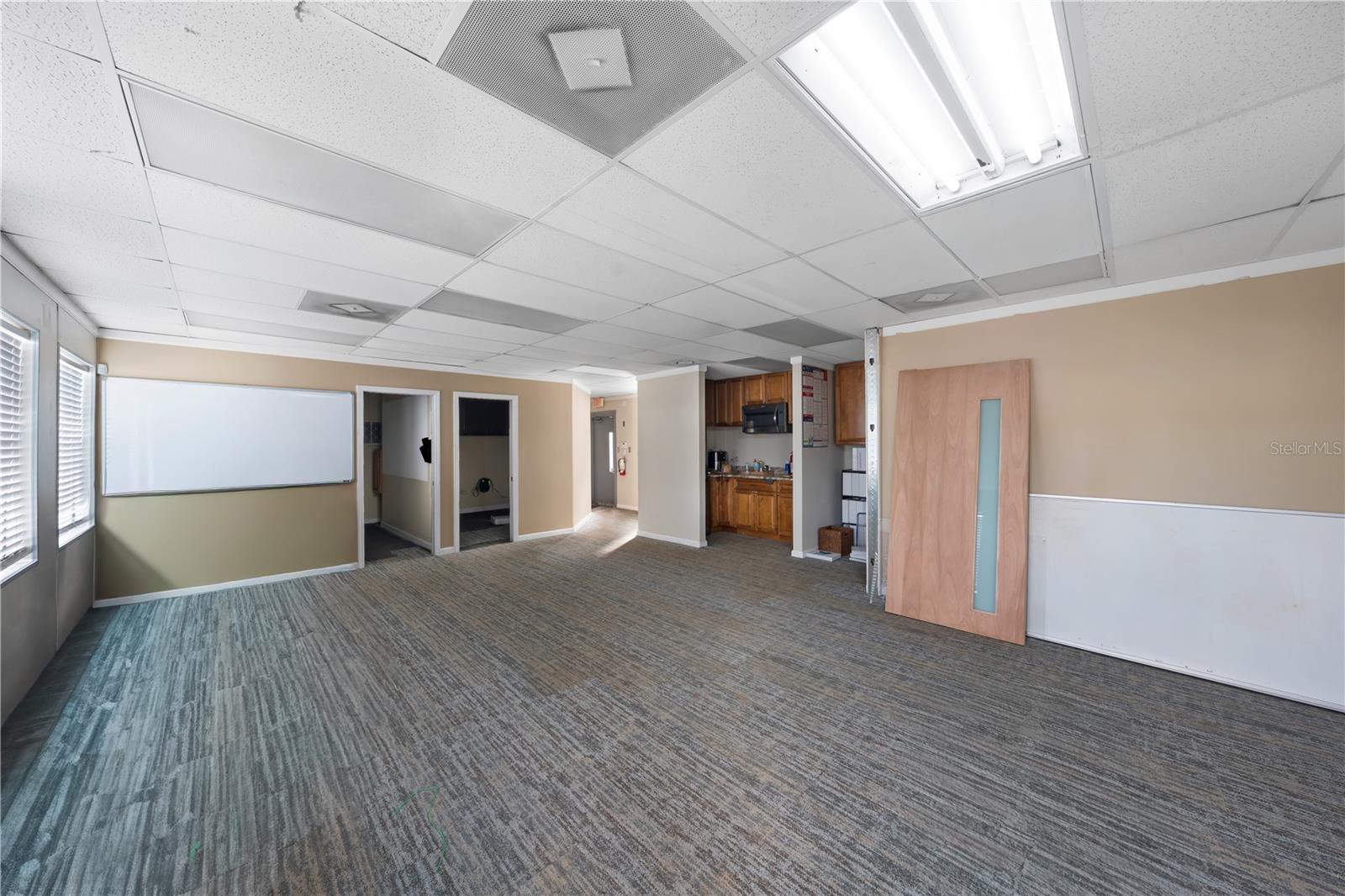 LAKE AVALON GROVES REP - Residential