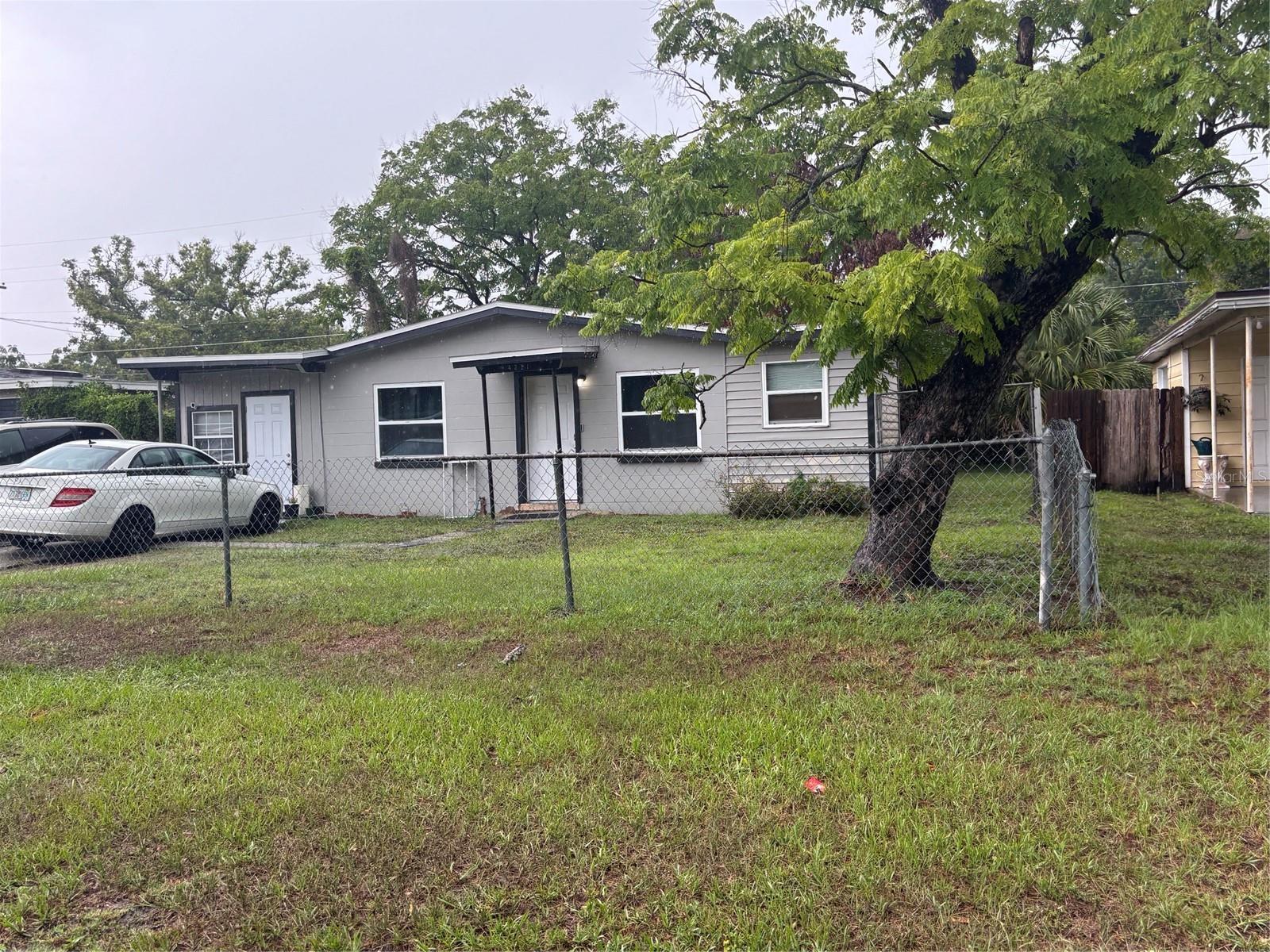 LAKE LAWNE SHORES - Residential