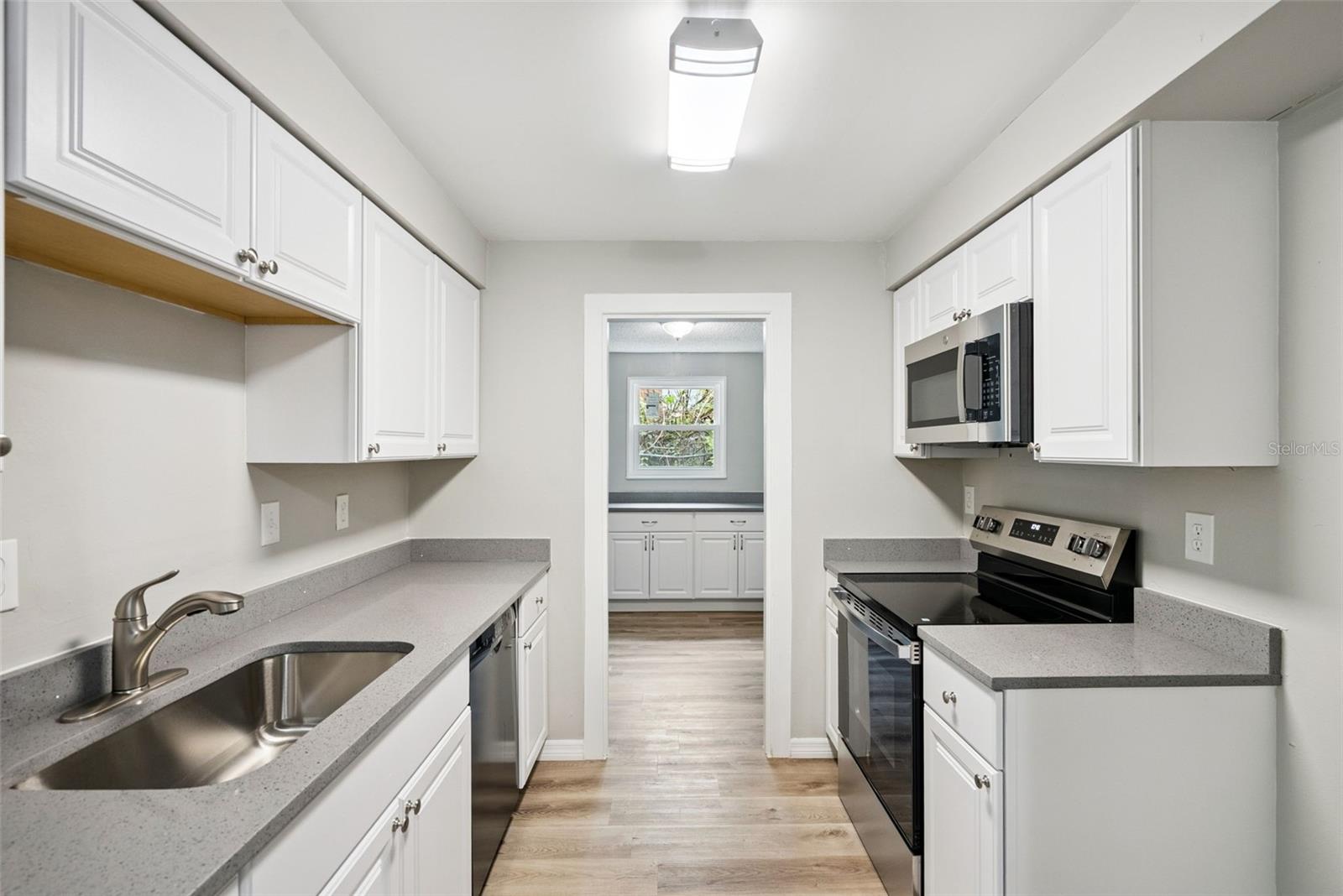 ORANGE CITY HILLS UNIT 04 - Residential