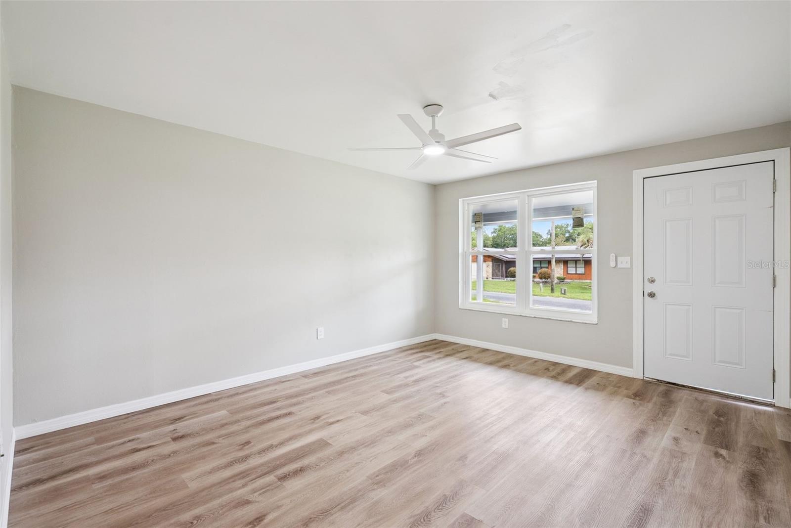 ORANGE CITY HILLS UNIT 04 - Residential