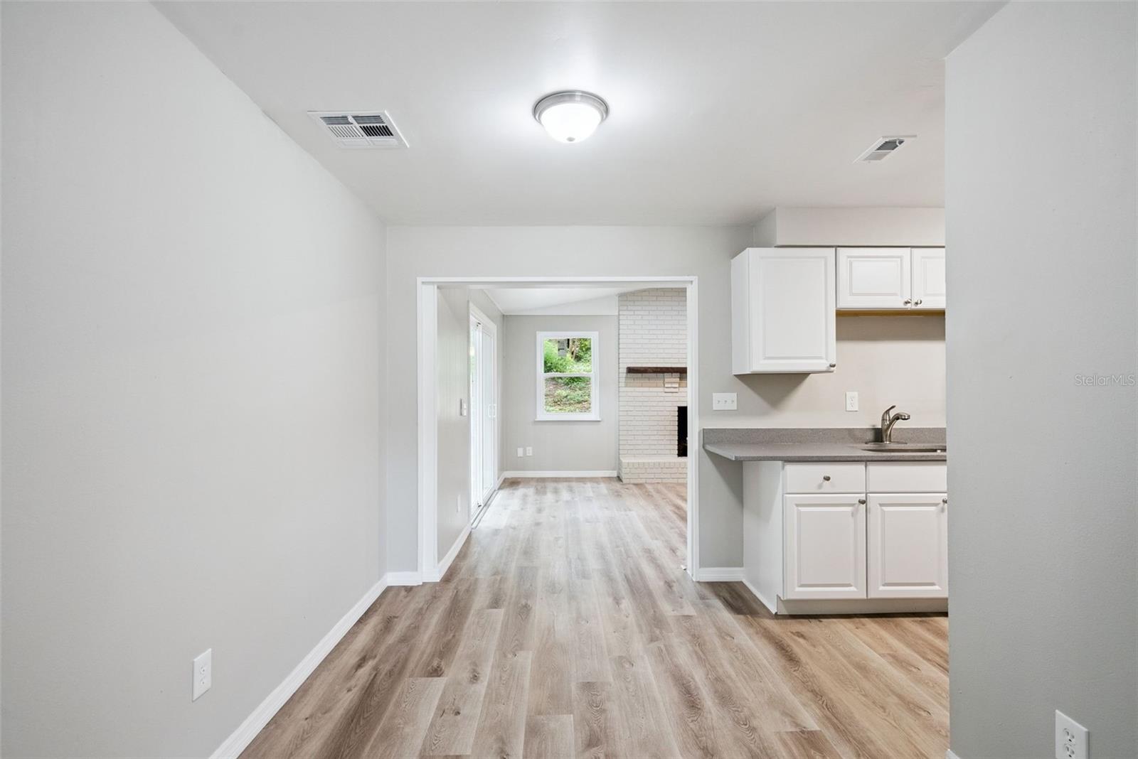 ORANGE CITY HILLS UNIT 04 - Residential