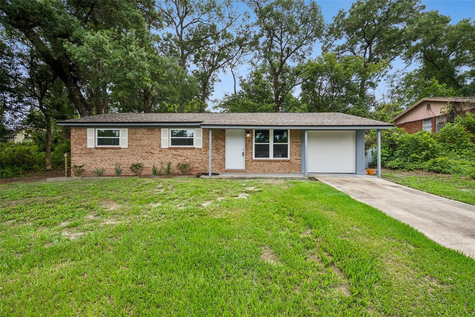 ORANGE CITY HILLS UNIT 04 - Residential
