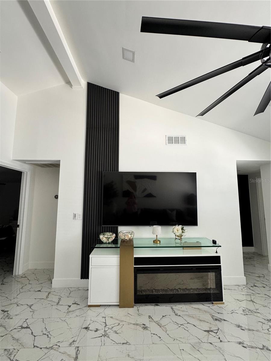 TIMBERLANE SUB UNIT 4 - Residential