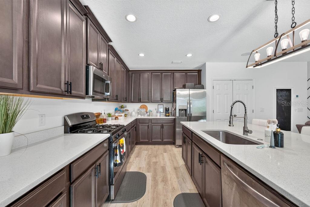 ARDMORE RESERVE PH VI - Residential